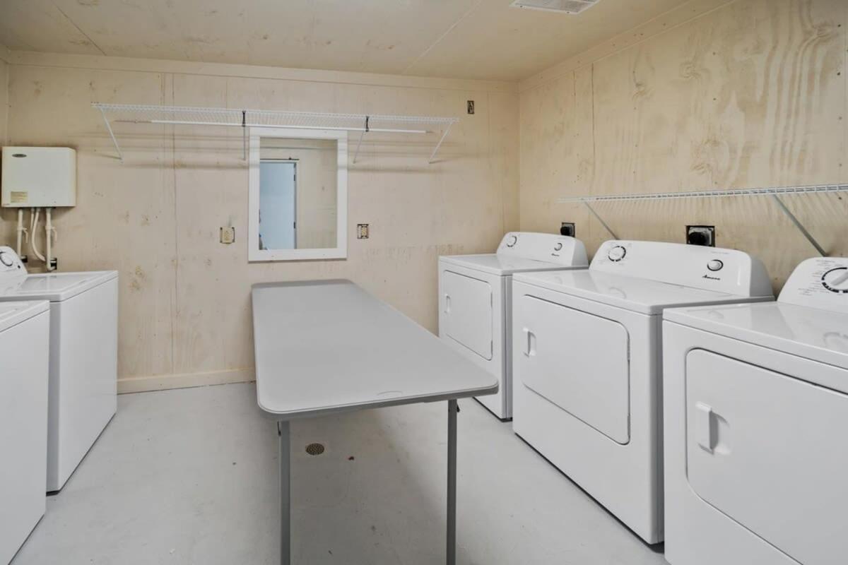 Newly Renovated Condo With Private Balcony! Panama City Beach Buitenkant foto