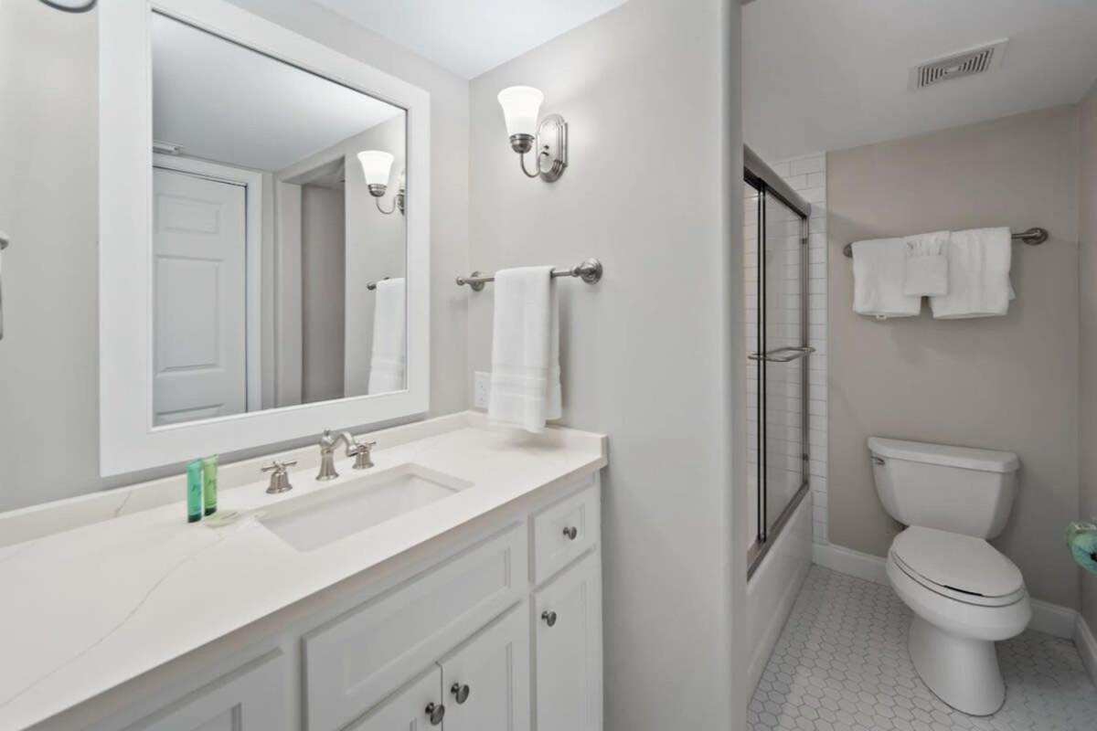 Newly Renovated Condo With Private Balcony! Panama City Beach Buitenkant foto